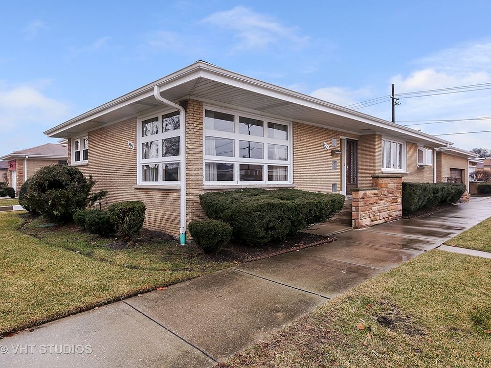 1st image of 4956 N Mont Clare Ave