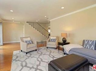 3220 Colonial Ave, Los Angeles, CA 90066