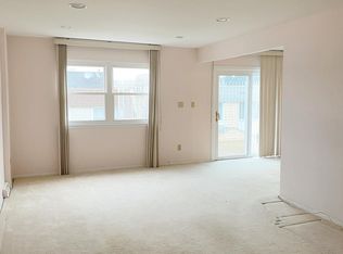 1569 215th St #2, Bayside, NY 11360