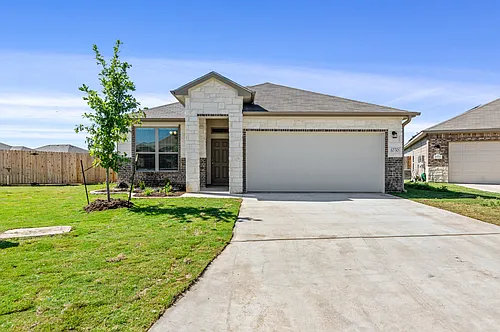 1204 Grand Oak Trl Photo 1