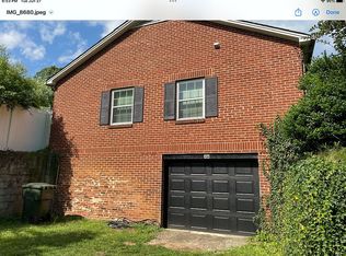 1076 16th Ave NW, Hickory, NC 28601