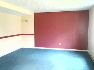 740 Holiday Dr, Fortville, IN 46040