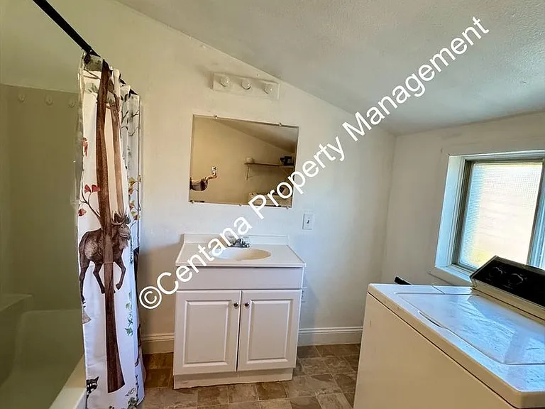 530 N Franklin St — Photo 15