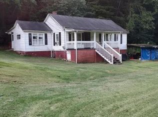 1047 Independence Ave, Mt Carmel, TN 37645
