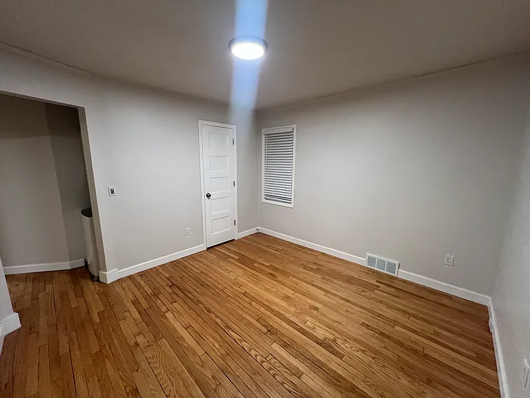 52 Church Ave #4 — Photo 7