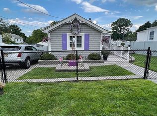 609 Greenwood Ave, Laurence Harbor, NJ 08879