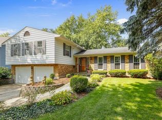 5826 Prince Ct, Lisle, IL