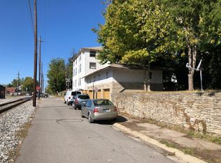 108 E 4th St #8, Rushville, IN 46173