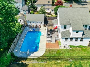 9 Aspinwall Ave, Weymouth, MA 02191