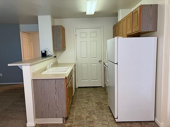 3rd image of 282 E James Court Dr APT 203-282-20