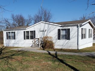 523 NE State Route 13 TRLR 5, Warrensburg, MO 64093