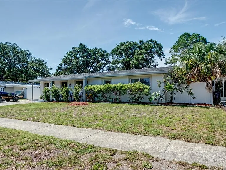 4106 W Oklahoma Ave — Photo 3