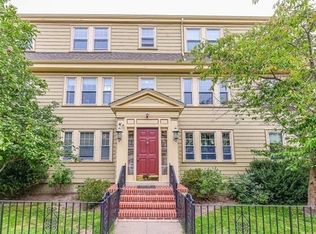 17 Hastings St APT 1, West Roxbury, MA 02132