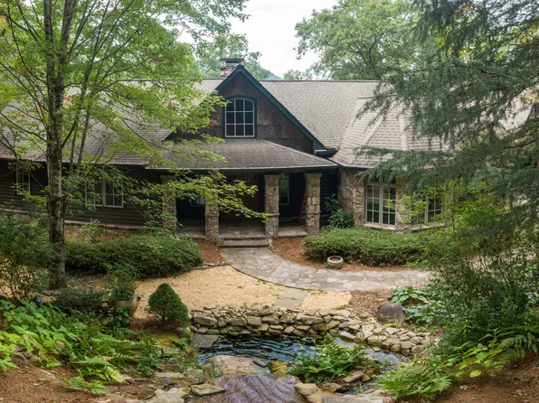 2359 Persimmon Rd, Clayton, GA 30525