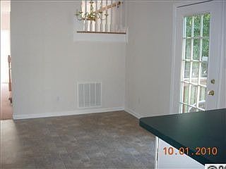 4th image of 3630 Easthampton Dr