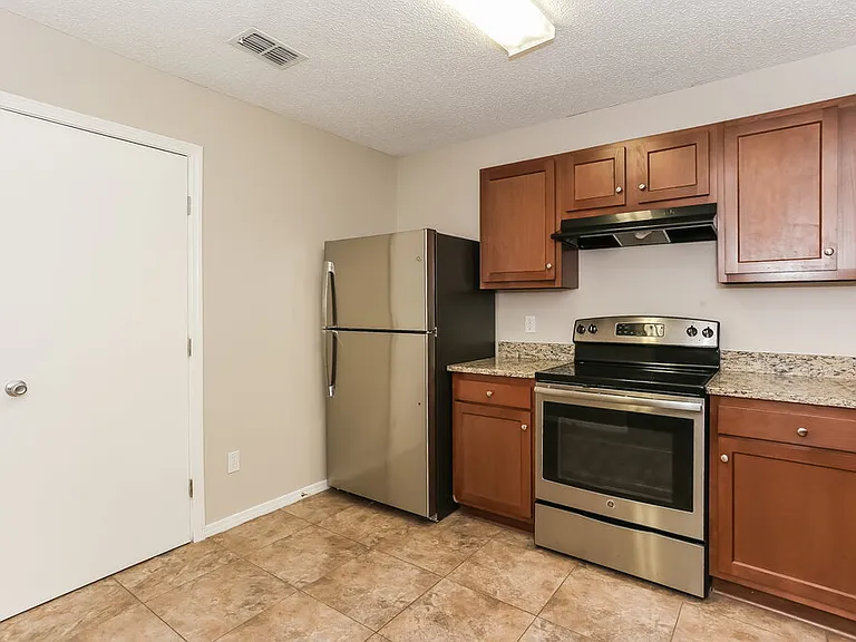 11002 Traci Lynn Dr — Photo 7