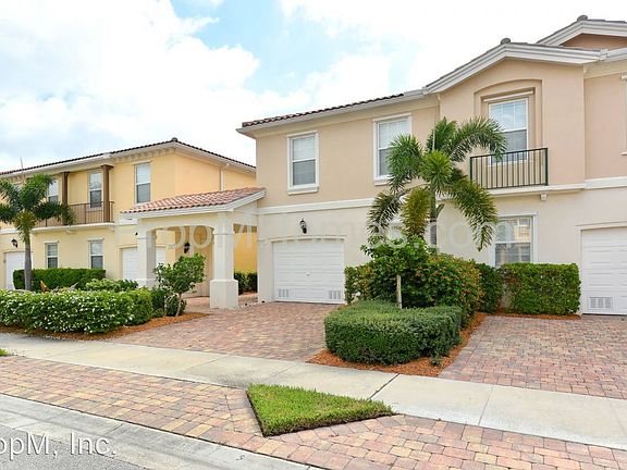 2nd image of 1837 Burgos Dr