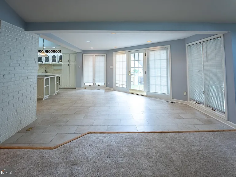 6438 Woodville Dr — Photo 5