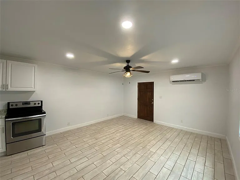 1709 Fairview Shores Dr — Photo 10