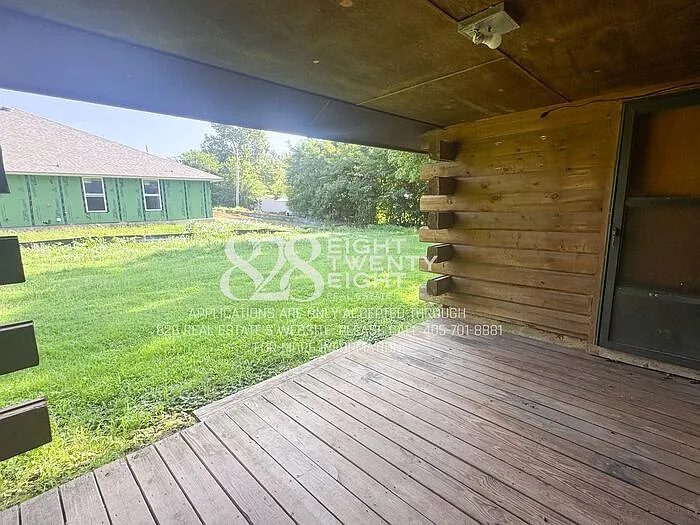503 E Maple St — Photo 25