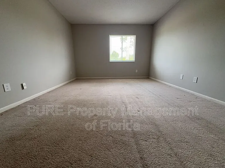 549 Fairways Dr #B — Photo 16