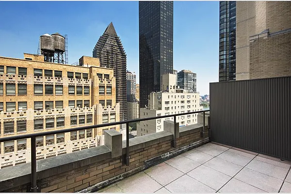 Sold by Stribling | media 8