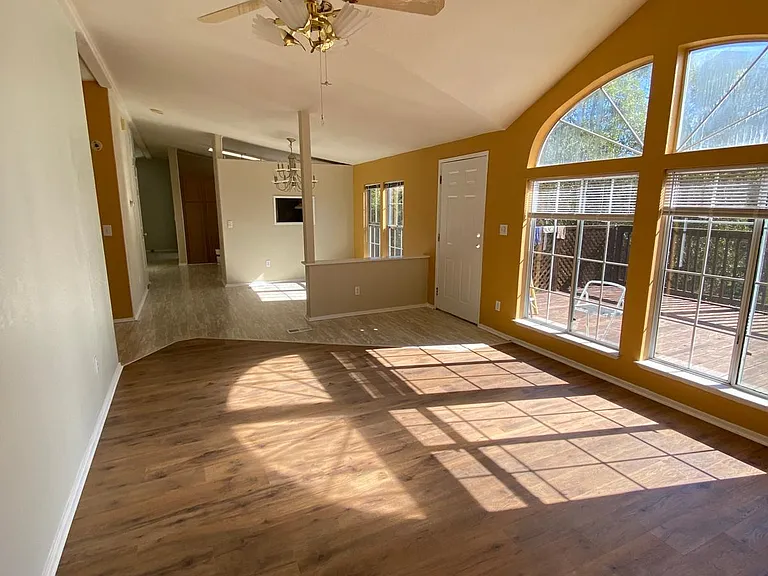 23 McCormick Rd — Photo 65