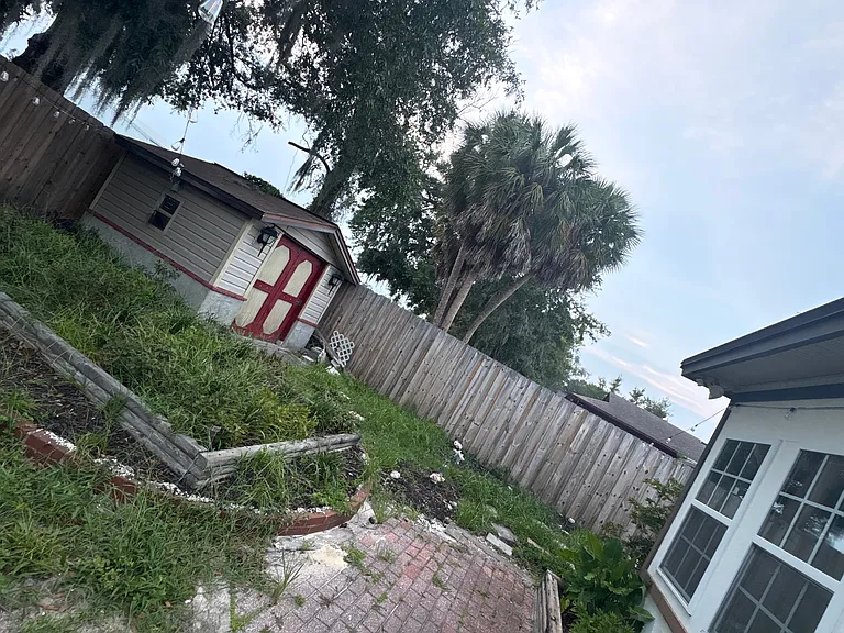 2722 Oakdale Dr — Photo 17