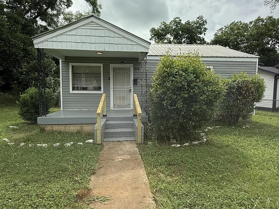 5219 Court Q