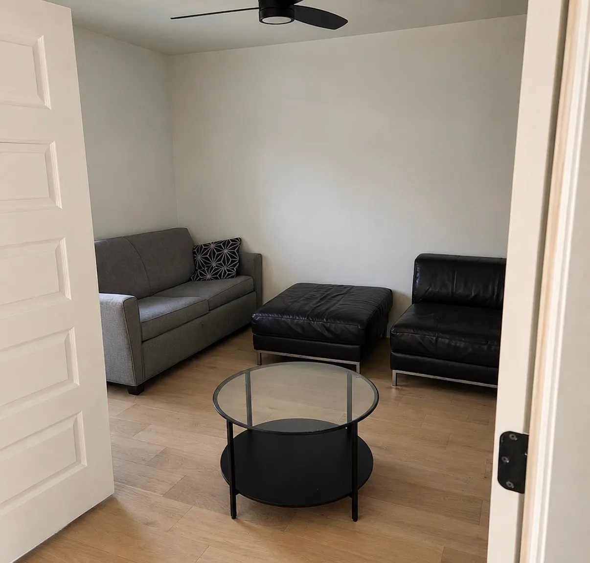 4 bed, 1600 sqft, $2,850 — Photo 3