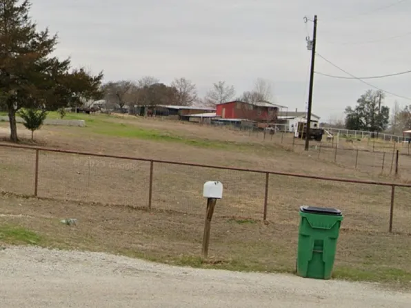 125 Alta Vista Ln, Springtown, TX 76082