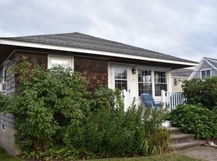 16 Stanton Ave, Narragansett, RI 02882