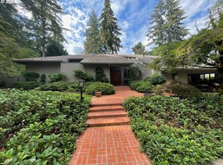 19 Scarborough Dr, Lake Oswego, OR 97034