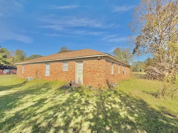 66 Boyd Rd, Starkville, MS 39759