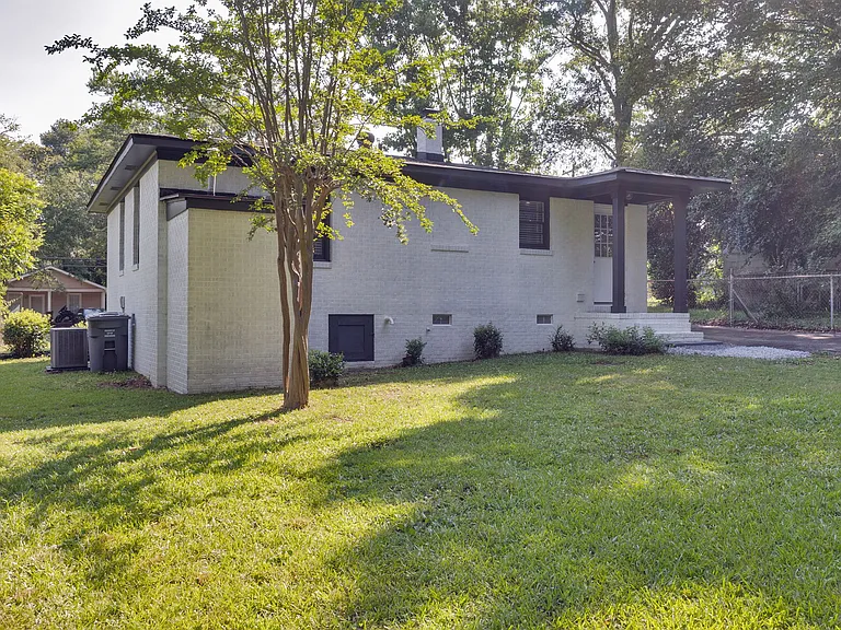 116 Westview Blvd — Photo 23