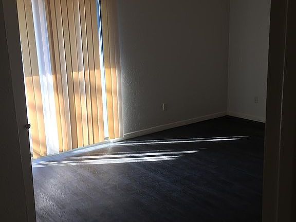5th image of 2725 Westgate Dr