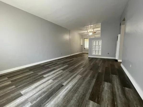 5717 21st Ave S, Gulfport, FL 33707