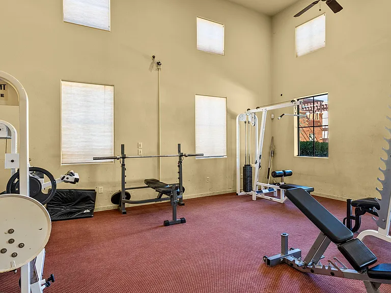 1601 Golden Gate Way — Photo 31