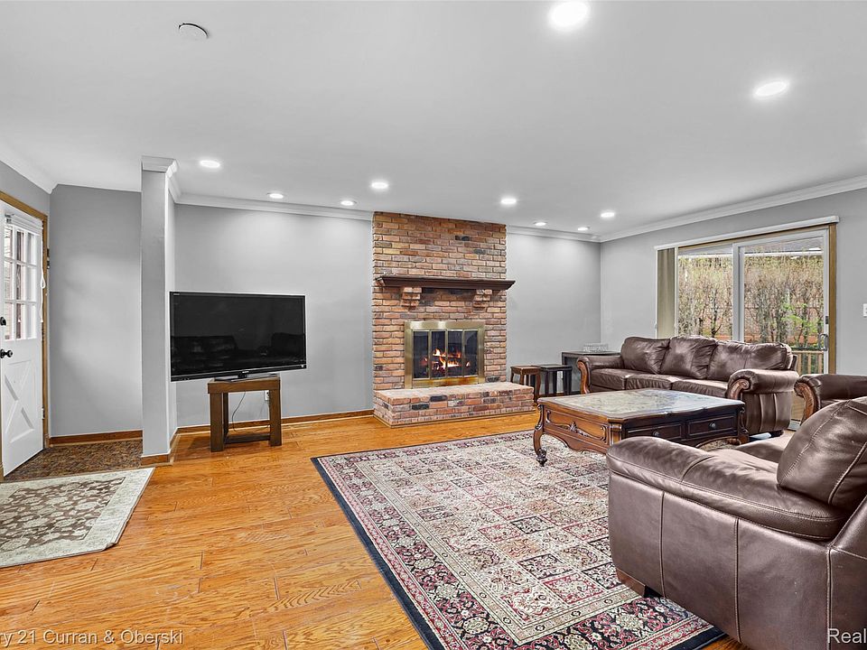 22740 Hollander St, Dearborn, MI 48128 | MLS #20261026785 | Zillow