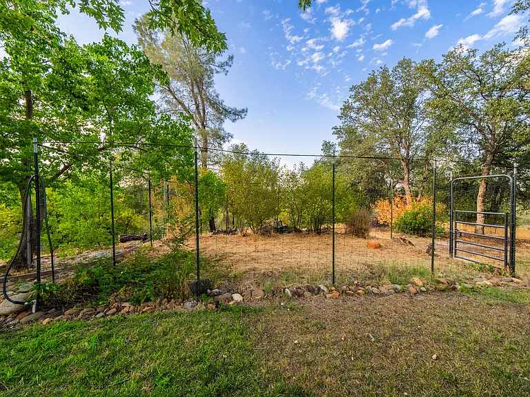 2820 Panorama Dr — Photo 47