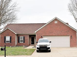 165 Carriage Ln, Georgetown, KY 40324