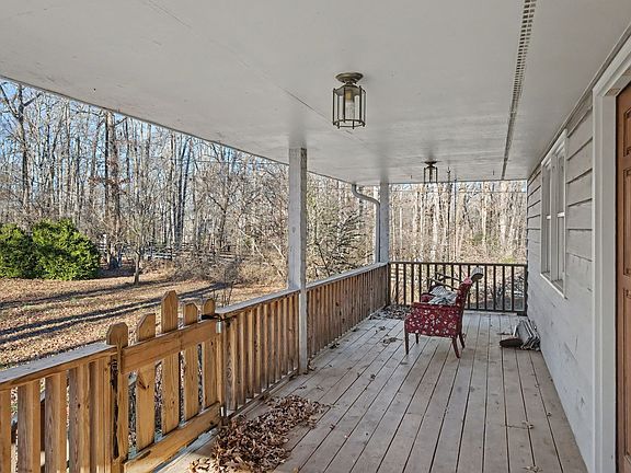 4th image of 1095 Bald Eagle Dr