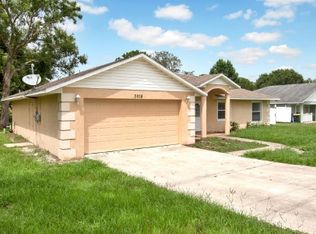 3018 King Dr, Sebring, FL 33870
