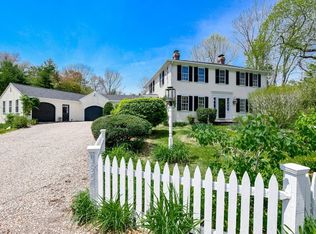 595 New Bedford Rd, Rochester, MA 02770