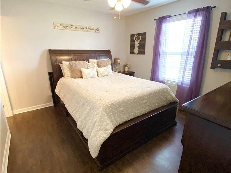 219 Southern Lake Dr — Photo 11
