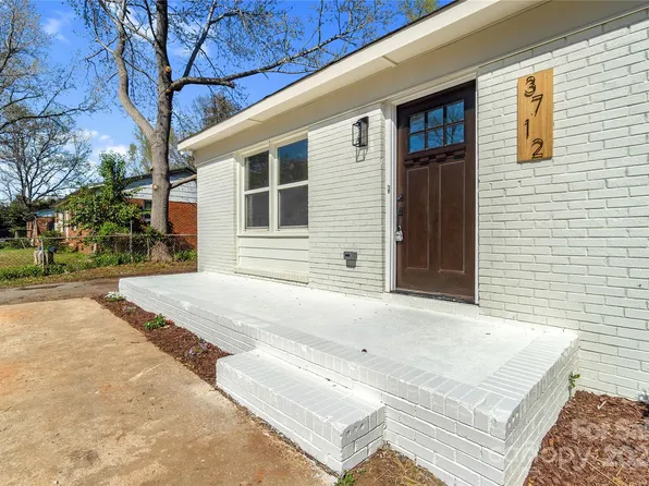 3712 Somerset Dr, Gastonia, NC 28052