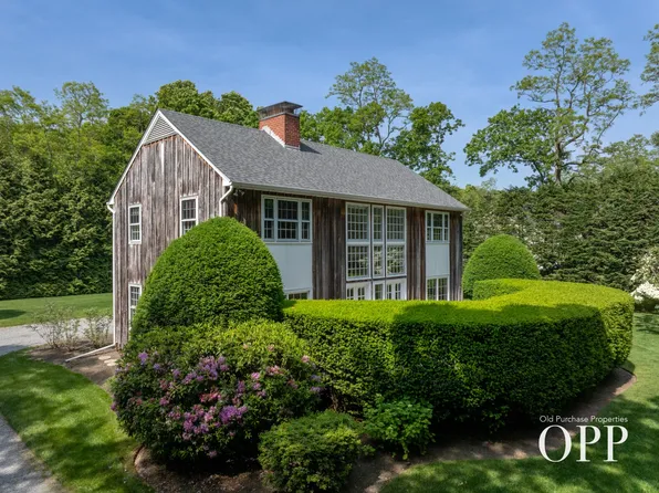 11 Bond Ln, Brookhaven, NY 11719