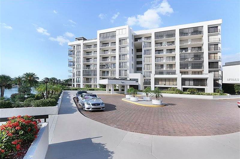 1st image of 8 Belleview Blvd APT 502