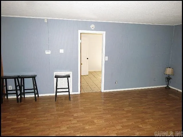 3 bed, 2.0 bath, 1906 sqft, $1,650 — Photo 4