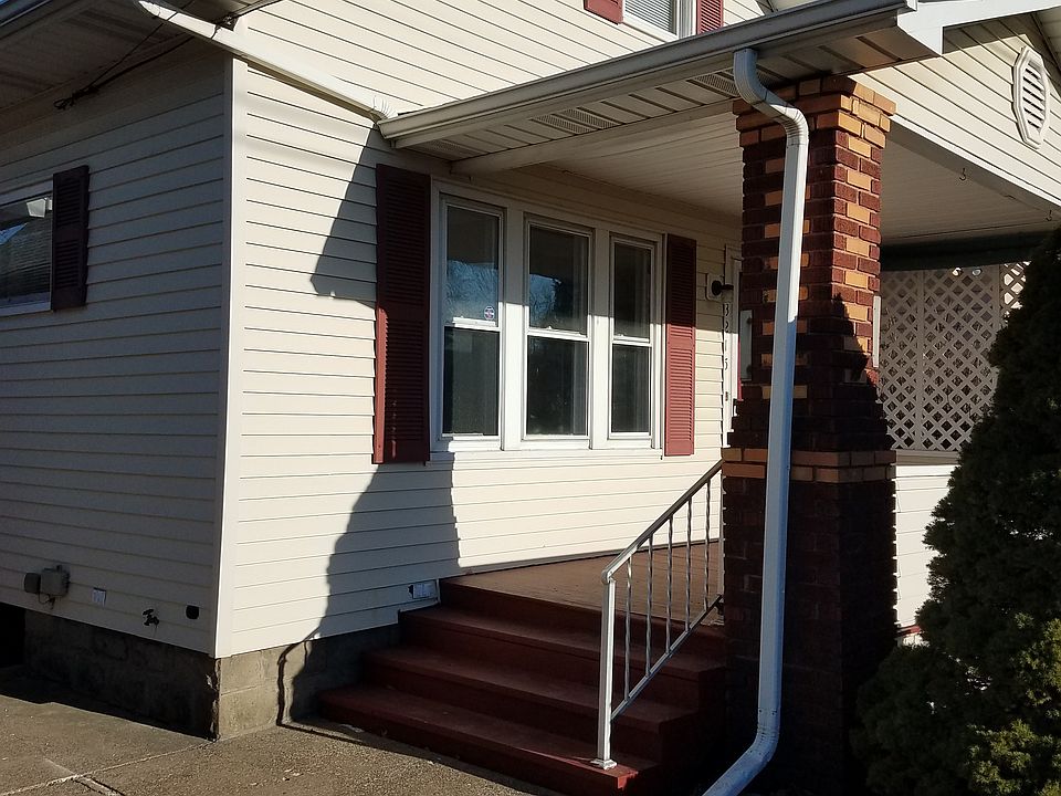 1st image of 3215 Elmwood Ave